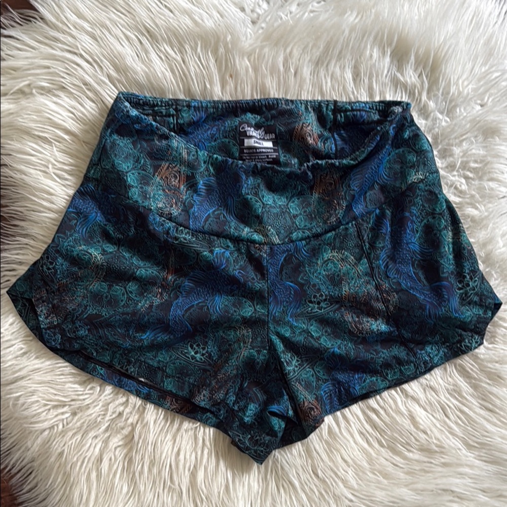 CVG Women's Blue Patterned Shorts